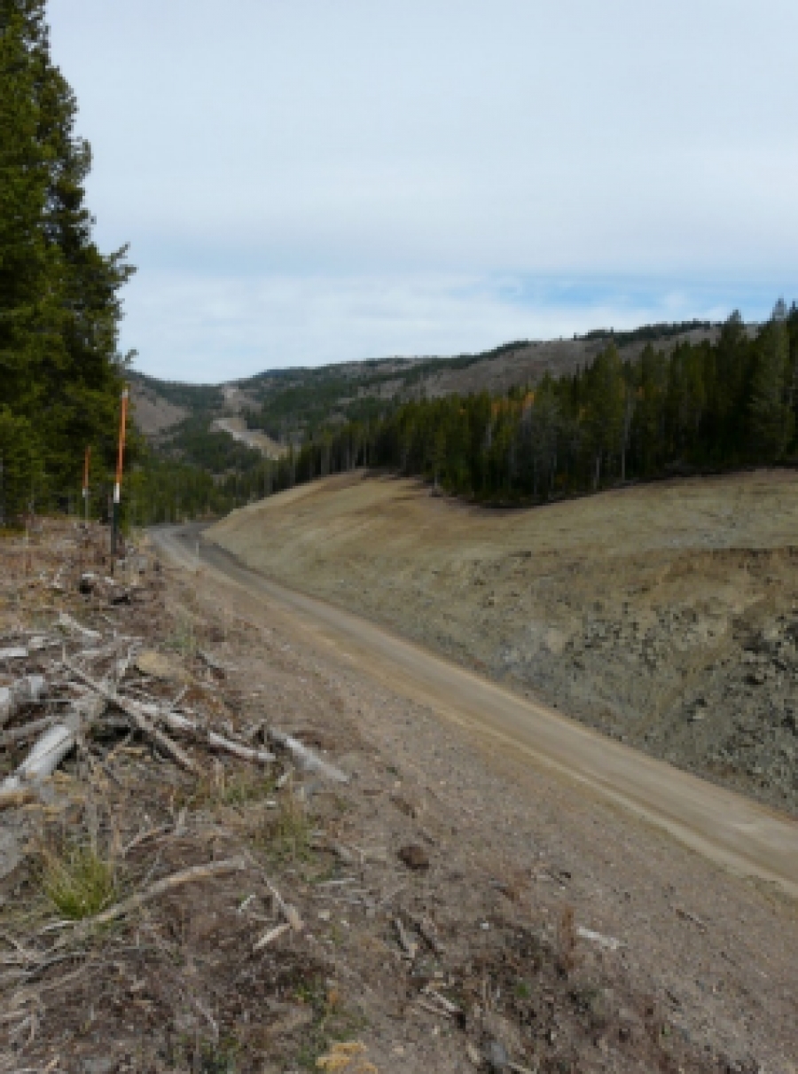 Example – Smoky Canyon haul road across ridges with deep cut Fall, 2016